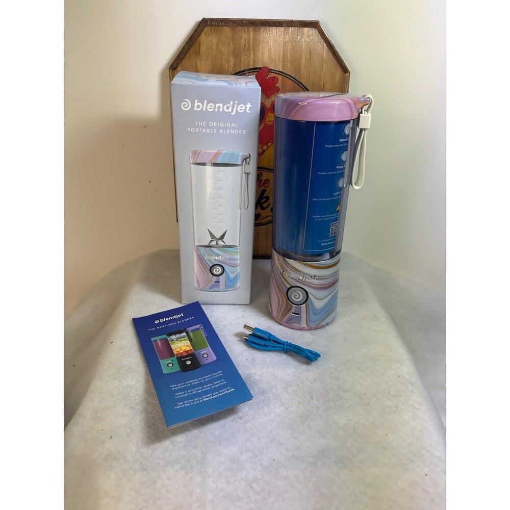 Portable Blendjet Rechargeable Smoothie blender NEW